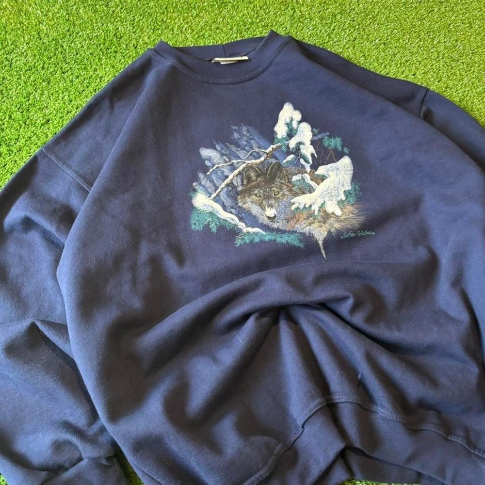 Vintage norther collections wolf in nature 90s crewneck sweatshirt Size large